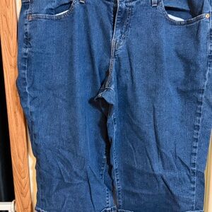 Levi's Classic Blue Jean Capri